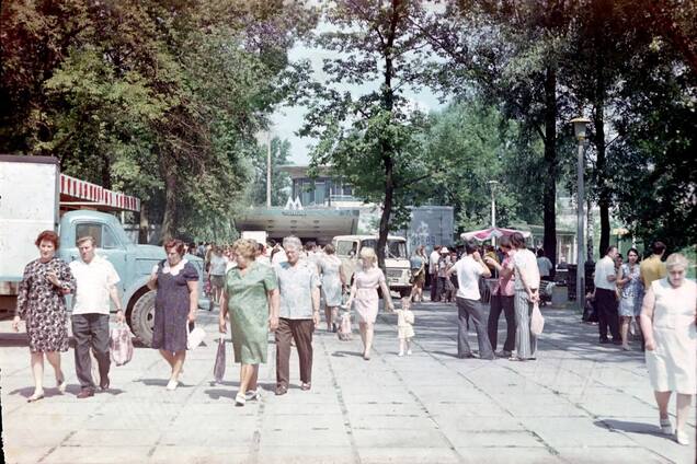 Был самой популярной зоной отдыха Киева: Гидропарк и его посетители в 1974 году. Архивные фото