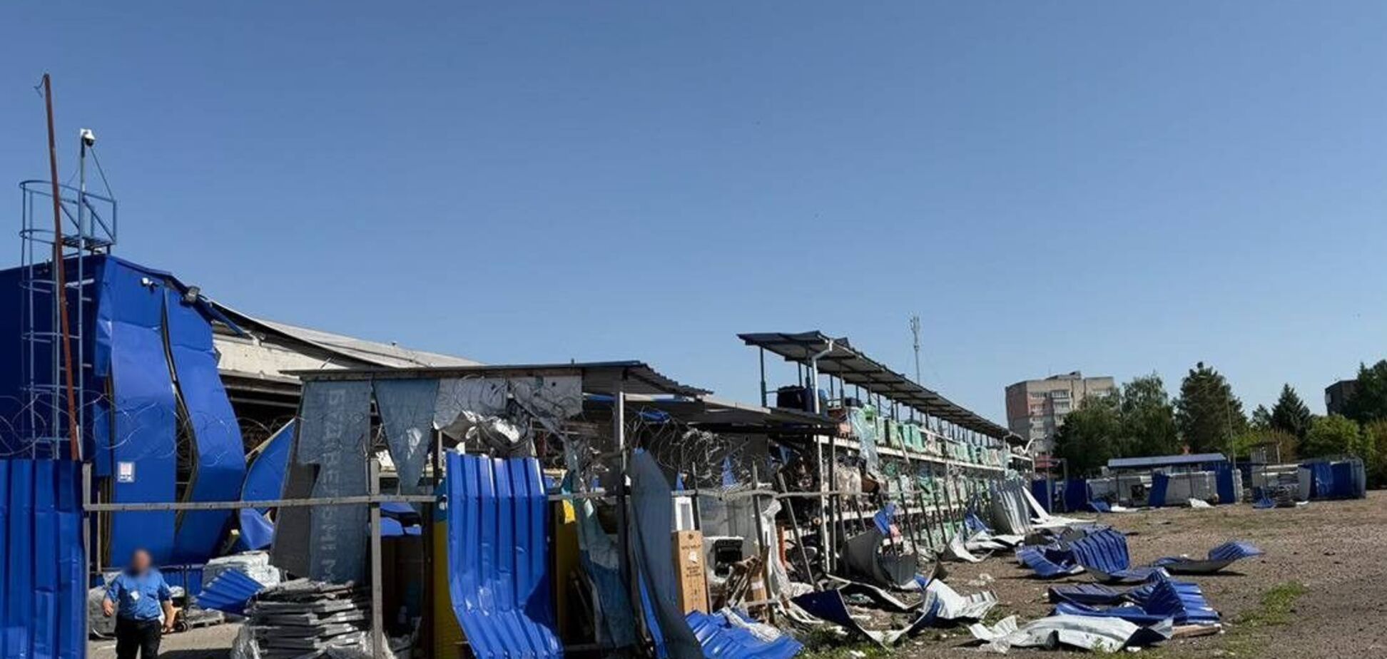 Россия ударила баллистикой по центру Прилук: два человека погибли, 21 ранены. Фото