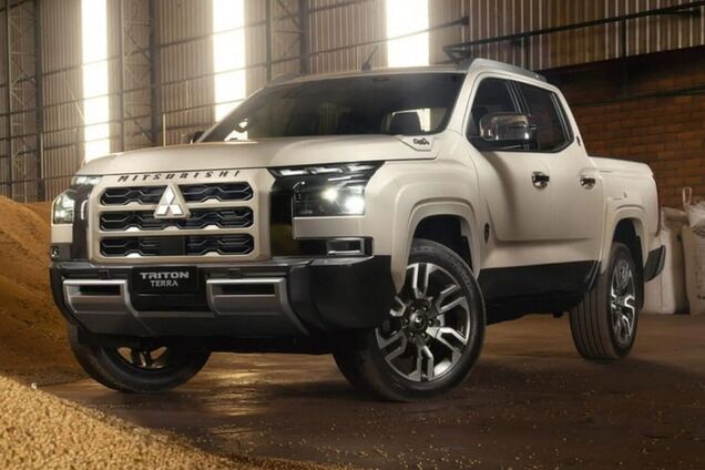 Mitsubishi Triton Terra