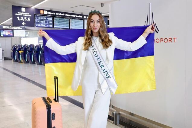 Украинская 'королева красоты' покажет на международном конкурсе костюм в стиле 'Мечты': макет самолета над головой и турбина за спиной
