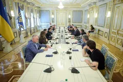 Зеленський провів зустріч із фракцією 'Слуга народу': про що говорили. Фото