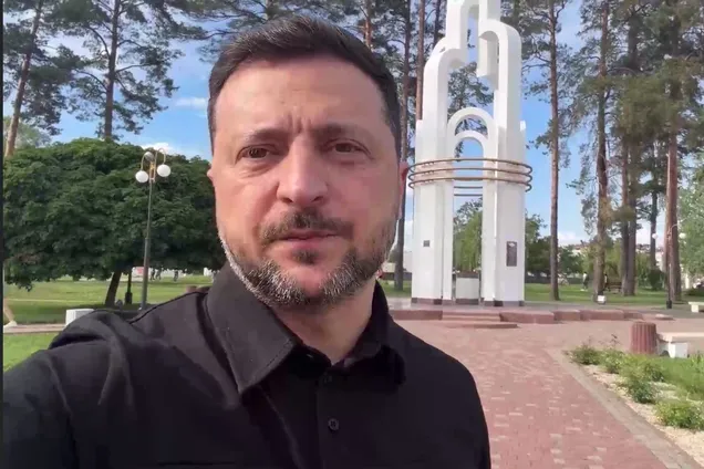 'Має бути в тонусі': Зеленський не виключив превентивного удару по 'фактичному керівництву Білорусі'. Відео