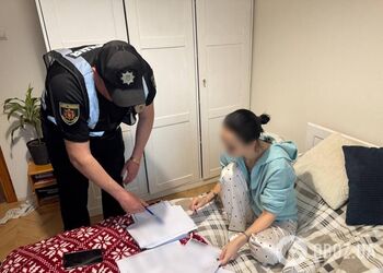 За допомогою підробленого заповіту намагалась спадкувати чуже майно на 7 млн грн: поліцейські викрили мешканку Києва. Подробиці справи