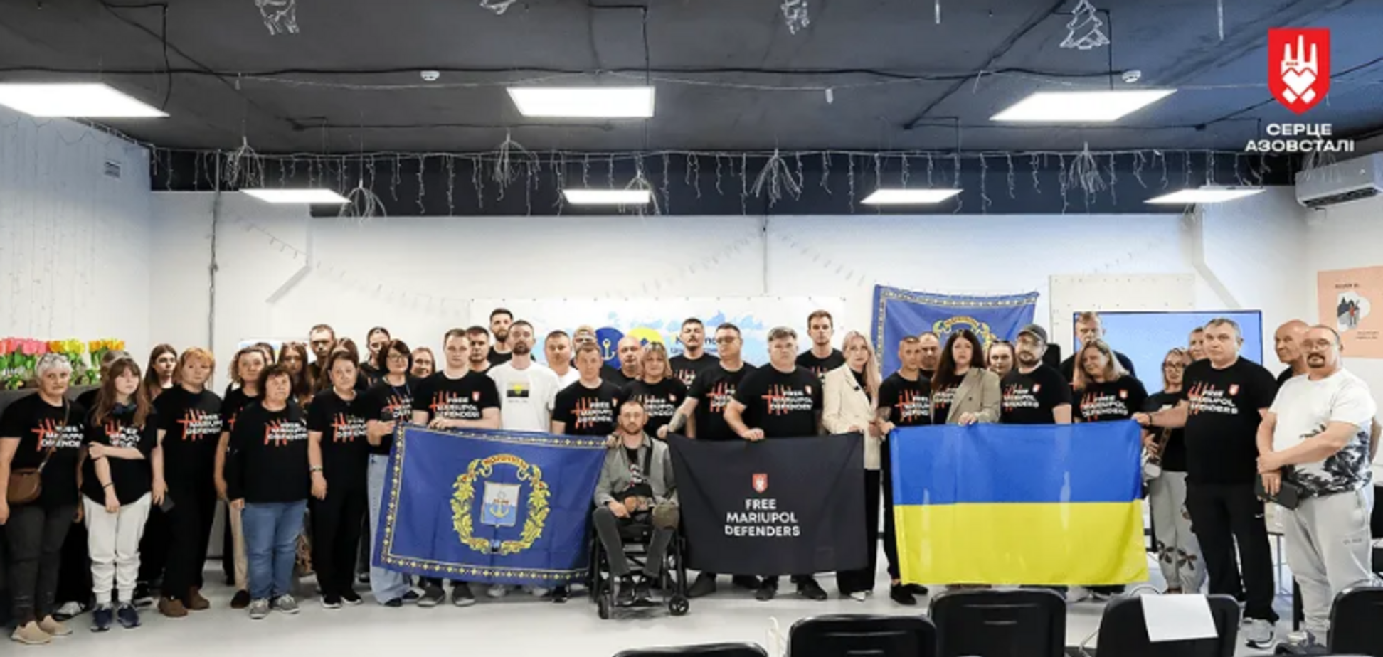 1462 дня в плену: в 25 городах Украины почтили подразделения, которые героически защищали Мариуполь