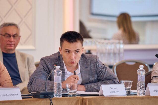 Коли вам кажуть, що ПДВ на міжнародні посилки – це 'податок на бідних' – вас обманюють