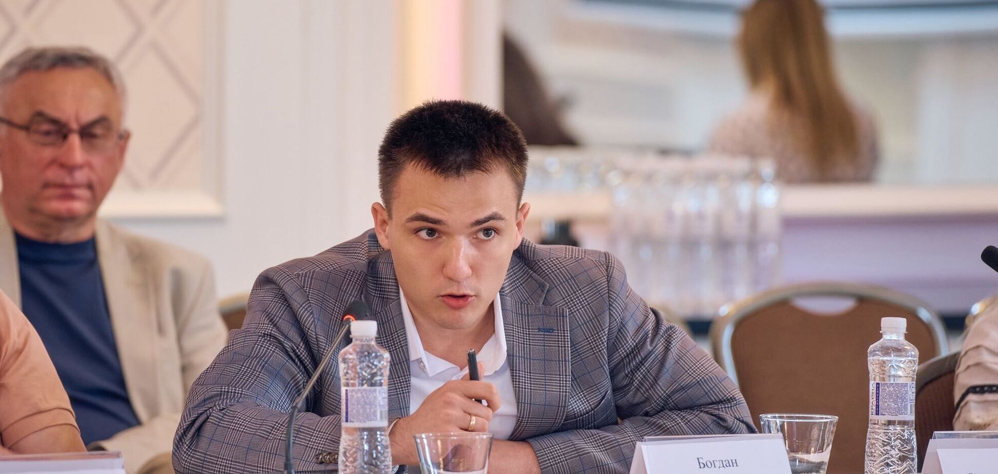 Когда вам говорят, что НДС на международные посылки – это 'налог на бедных' – вас обманывают