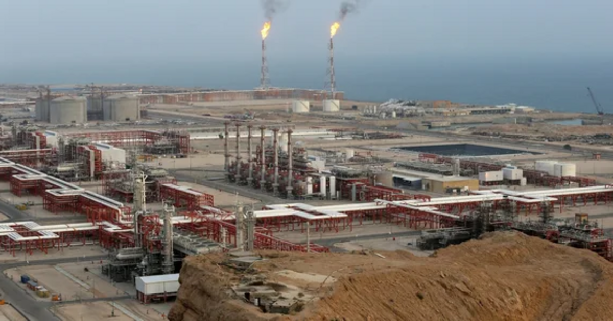 На півдні Ірану стався вибух на газопереробному заводі