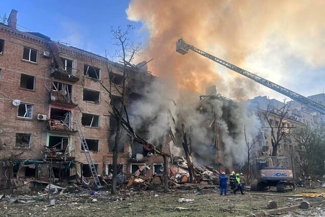 Число жертв вражеской атаки на Киев 24 мая возросло до трех человек. Фото