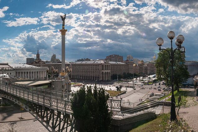 Секретні коди Бессарабки, київський стрітарт: у столиці до Дня Києва проведуть безплатні екскурсії. Як потрапити