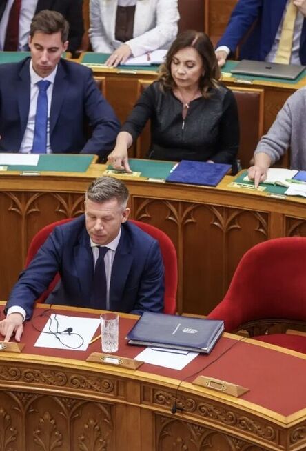 В Угорщині скасували рішення про вихід із МКС, якого добивався Орбан