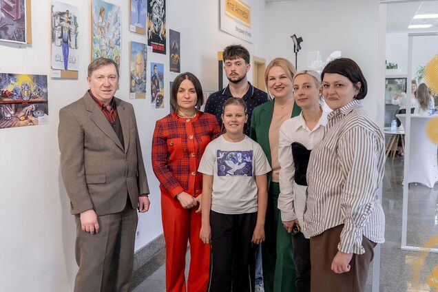 'Мова молоді в питаннях пам’яті – максимально цінна': у музеї 'Голоси мирних' відбулася виставка малюнків у межах експозиції 'Шолом пам’яті. Продовження історії'