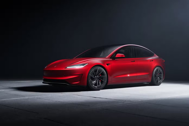 Tesla может выпустить долгожданную Model 3 Plaid: что известно сейчас
