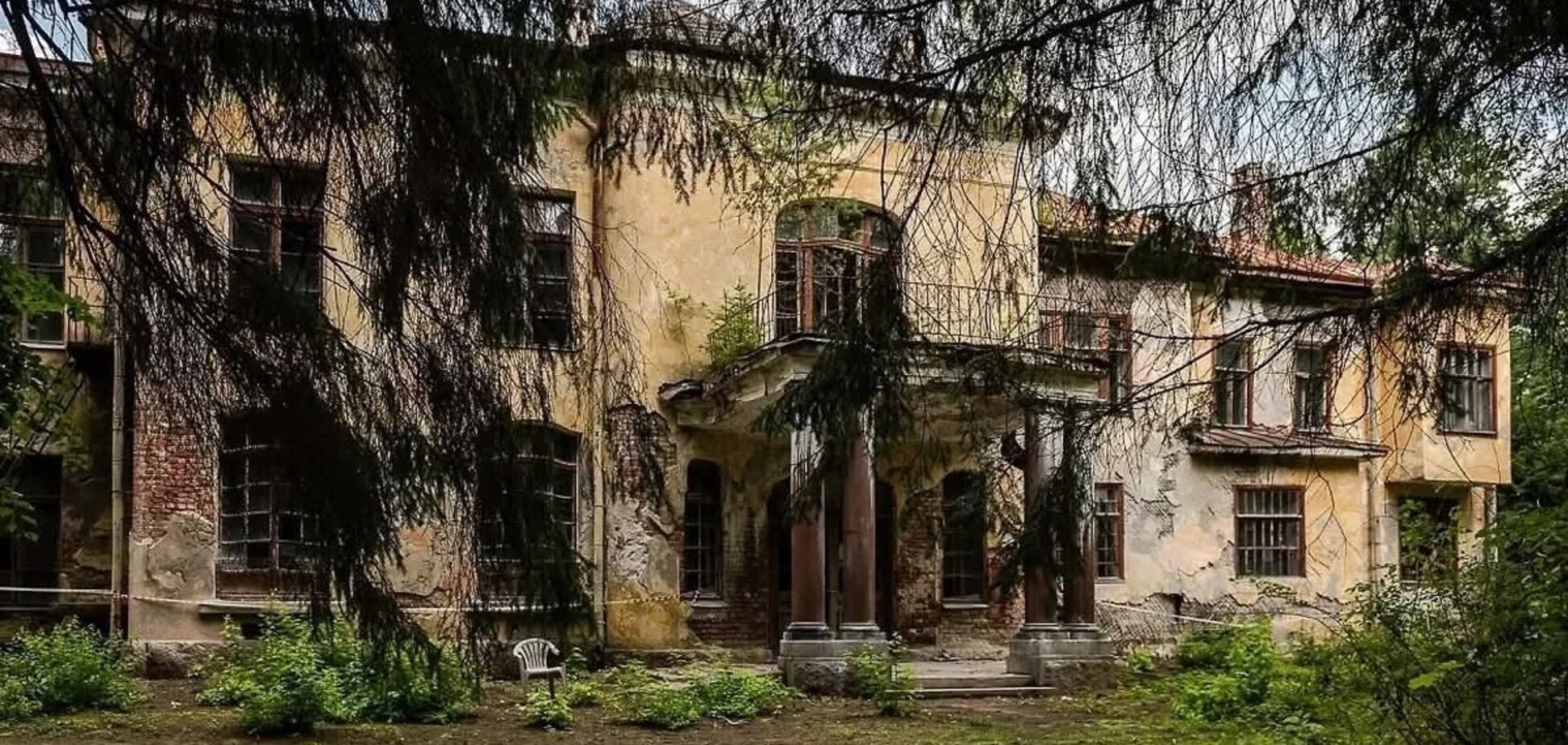 Криза в регіонах РФ довела місцеві уряди до продажу своїх 'Фаберже'