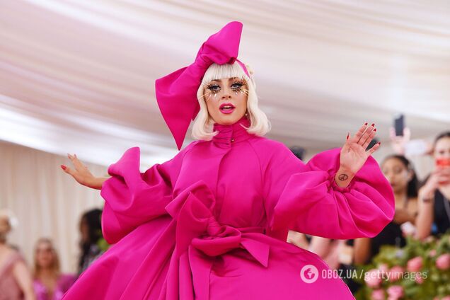 Без петрушки та селфі в туалеті: найдивніші заборони Met Gala та скільки коштує провести вечір серед найвідоміших зірок
