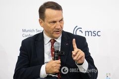 Польща готова пропустити Фіцо на парад у Москву, якщо він розблокує допомогу Україні, – Сікорський