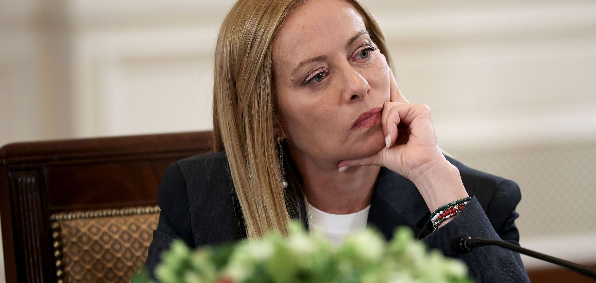 'Завтра це може статися з будь-ким': Мелоні відреагувала на згенероване ШІ своє фото у спідній білизні. Фото