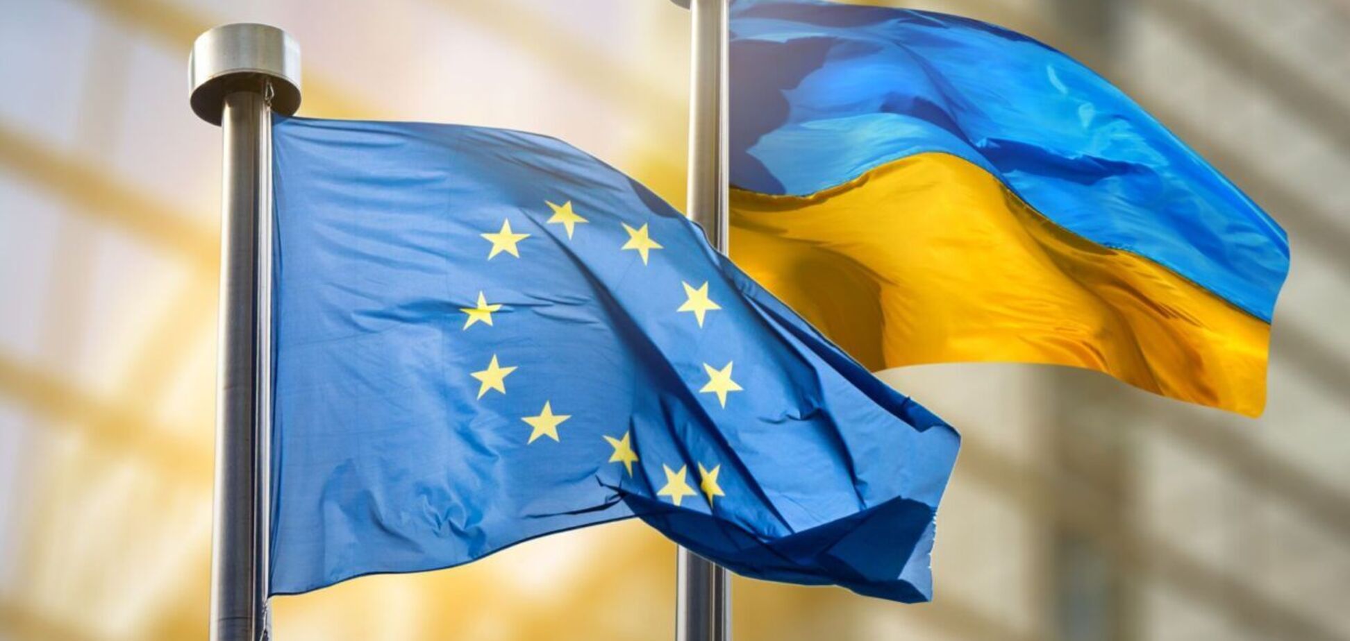 РФ закликала іноземні місії евакуювати персонал із Києва до 9 травня: у ЄС відреагували на погрози Кремля
