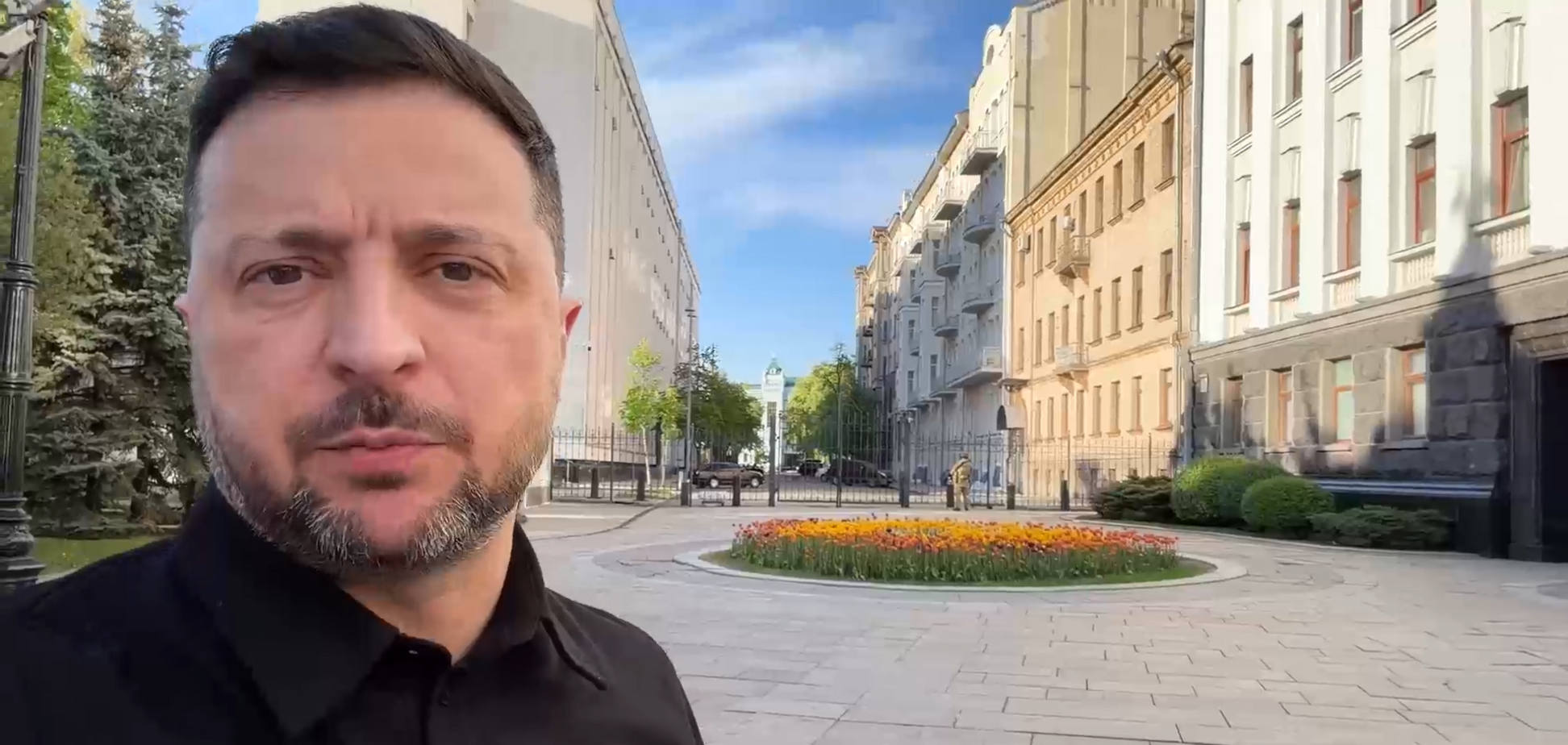 'Украина будет действовать зеркально': Зеленский об угрозах РФ на 9 мая, новых обстрелах врага и визите Умерова в США. Видео