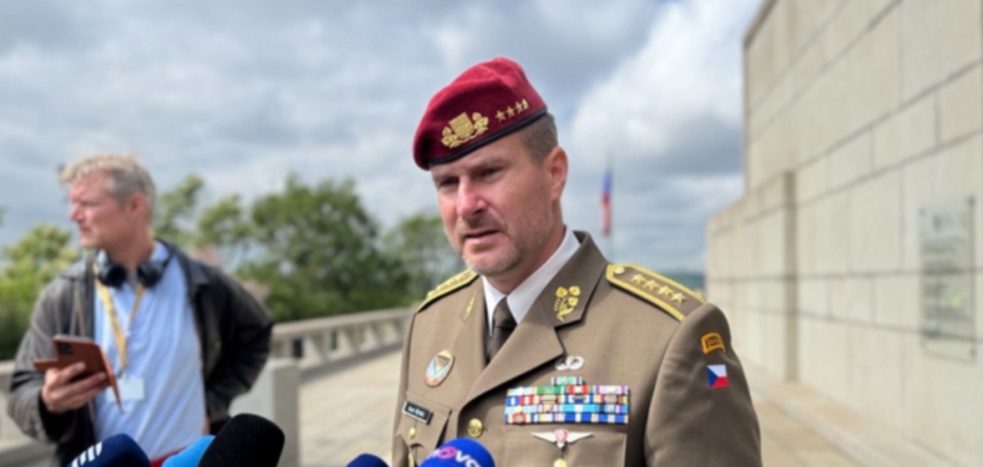 Начальник Генштабу Чехії назвав найбільшу загрозу для безпеки країни: як це пов'язано з парадом у Москві 9 травня