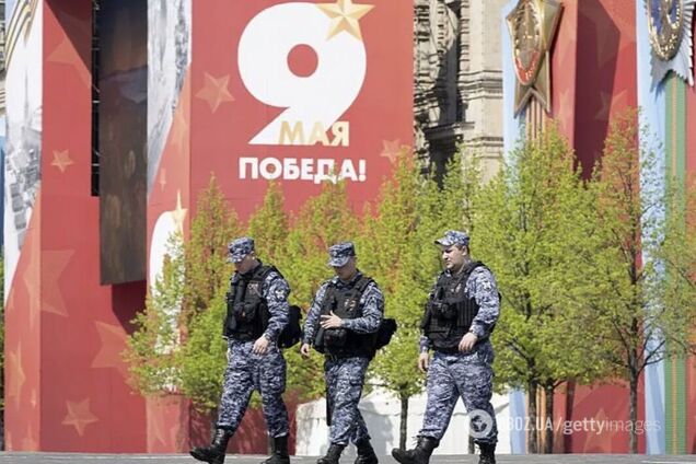 Война идет не по плану: в ВВС объяснили, что означает парад в Москве без танков