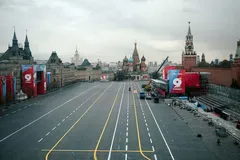 'Настроение не праздничное': Россия накануне 9 мая столкнулась с вызовами, которые не скрыть – NYT