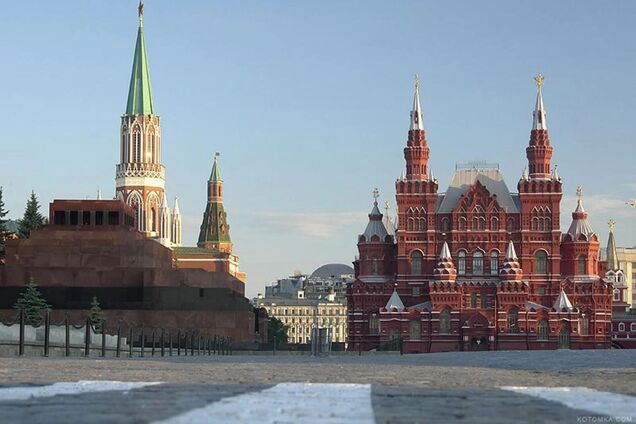 Чому парад на Красній площі такий важливий для Путіна і як виглядає місце, яке вказав Зеленський в указі. Фото