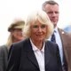 Королева Камилла нарушила собственное модное правило и поразила редким образом на конных соревнованиях. Фото