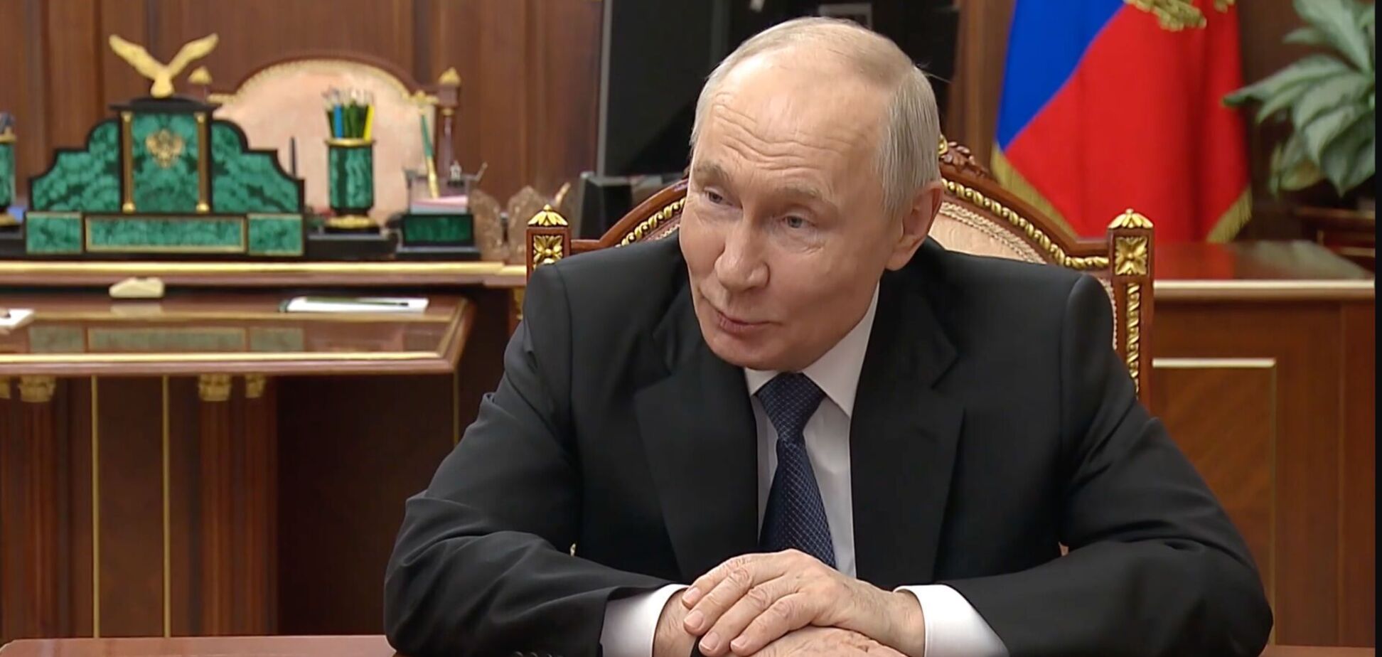 Путін заборонив одягати годинники на зустрічі із ним: боїться перевороту