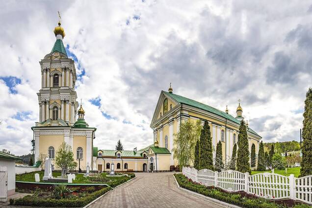 УПЦ МП не повертає державі Богоявленський монастир у Кременці всупереч рішенню суду і готує провокації: що відомо