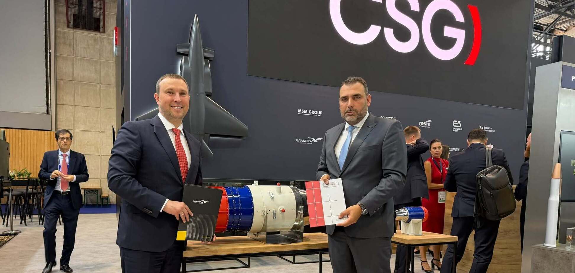 Eurosatory 2026: «Украинская бронетехника» и AviaNera Technologies подписали соглашение о стратегическом партнерстве