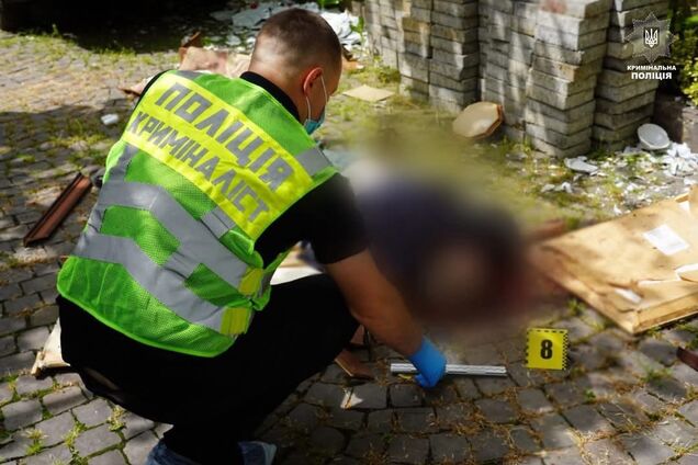 Повернувся з психлікарні і влаштував кривавий терор: на Закарпатті чоловік вбив двох сусідів і покалічив батька. Фото і відео