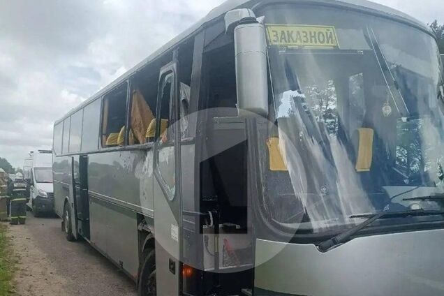 Атакованный дроном автобус в Брянской области, РФ