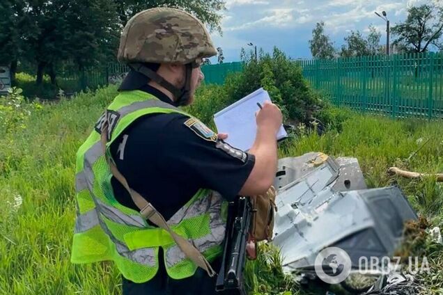 У Києві на Троєщині знайшли бойову частину дрона-камікадзе. Подробиці, фото та відео