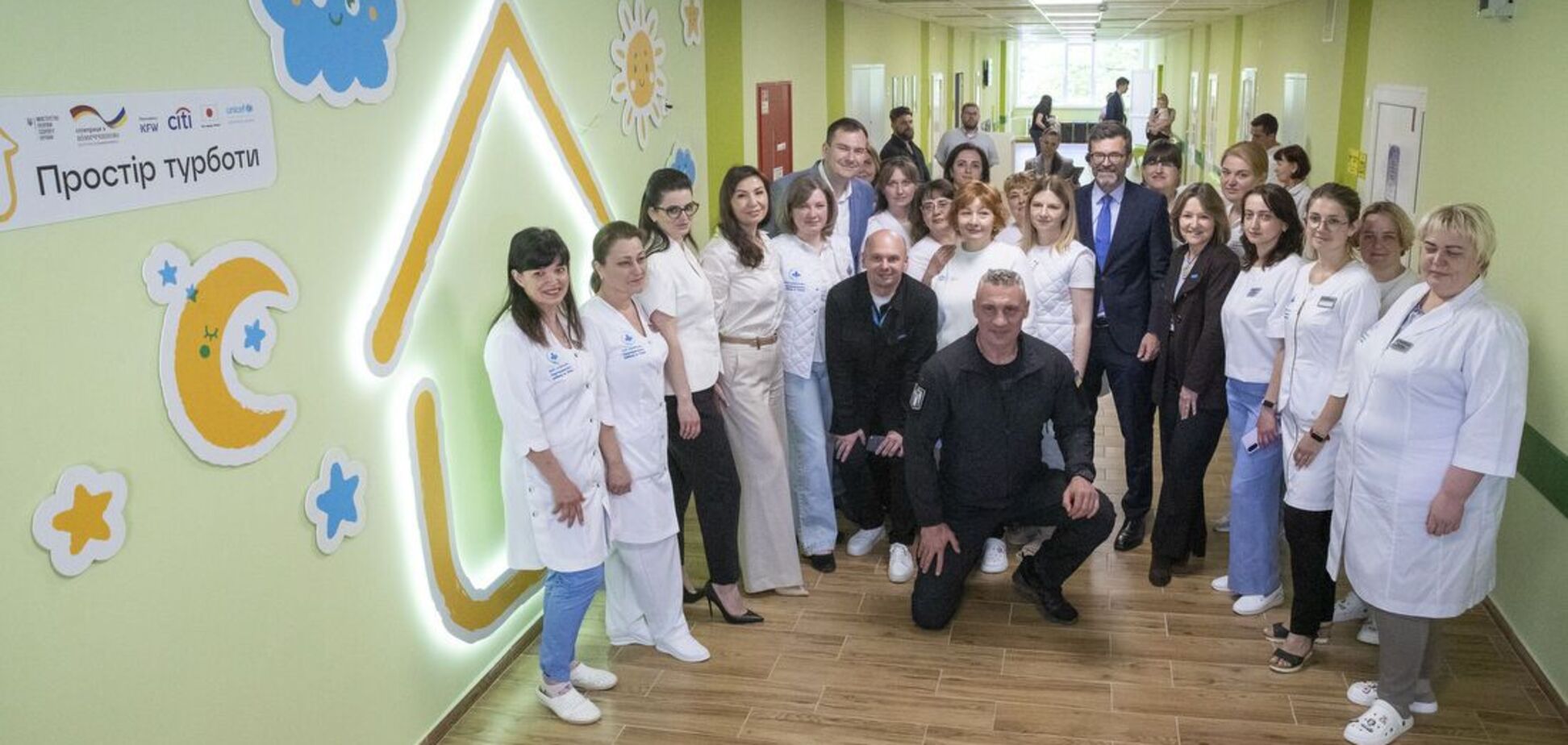 Кличко відкрив оновлену амбулаторію для дітей 'Простір турботи'. Фото