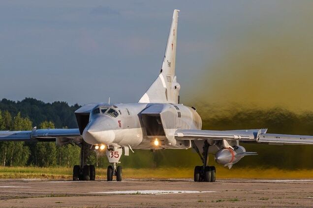 Чим відрізняються між собою ракети Х-22 та Х-32, якими Росія періодично обстрілює Україну. Фото