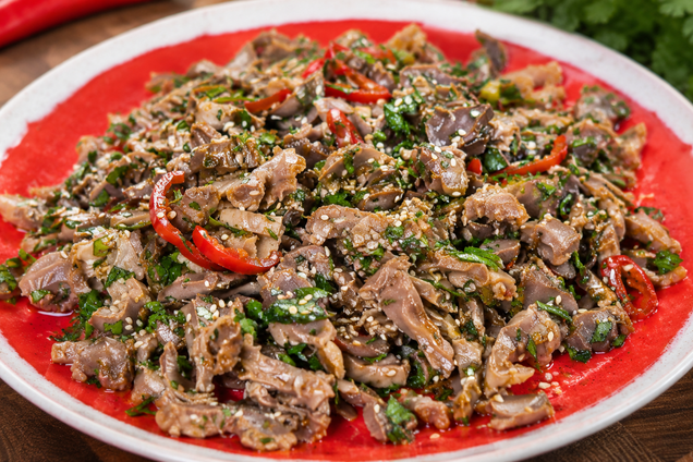 Пикантные куриные желудочки по-корейски: как приготовить