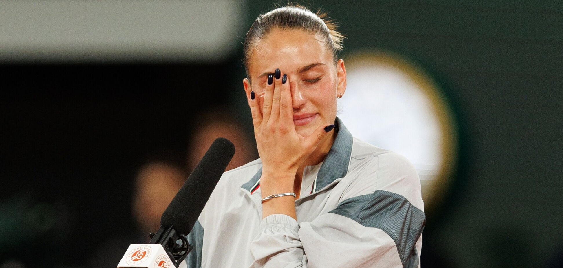 Костюк розплакалася на Roland Garros, говорячи про те, що трапилося в Україні. Відео