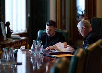 'Будем реагировать': Зеленский заслушал доклад ГУП по российскому производству ракет