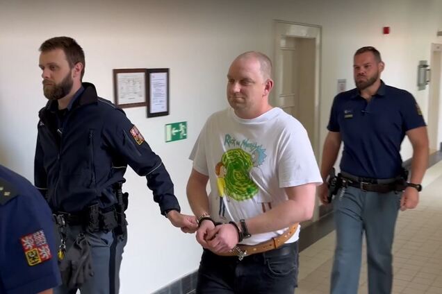 Кричав, що 'всіх українців треба вбити': у Чехії чоловік отримав 15 років тюрми за напад з ножем