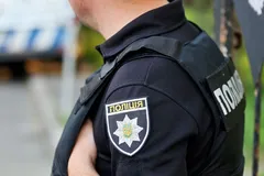 В Харькове мужчина напал с ножом на полицейских во время проверки документов: двое правоохранителей находятся в больнице. Фото