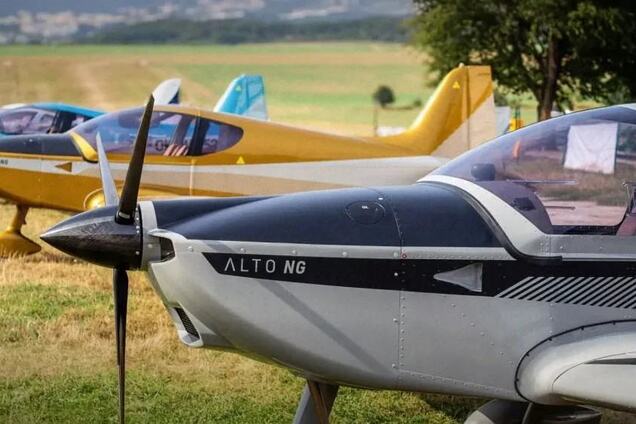 Україна отримала партію літаків ALTO NG для навчання пілотів: з'явились подробиці