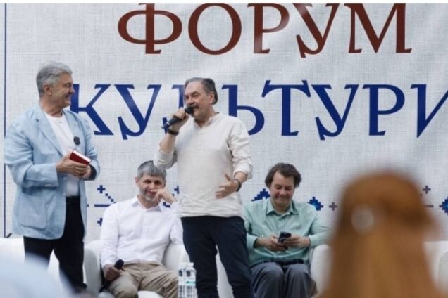 Порошенко во Львове: украинцы должны осознать глобальную силу своей культуры