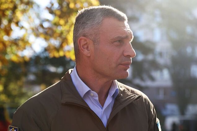 Принципи Основного закону завжди будемо відстоювати: Кличко привітав українців з Днем Конституції