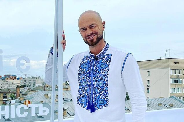 Был звездой первой величины, а сейчас таскает тележки в майке-'алкоголичке': Влад Яма иронично рассказал, как скатился до тамады в эмиграции