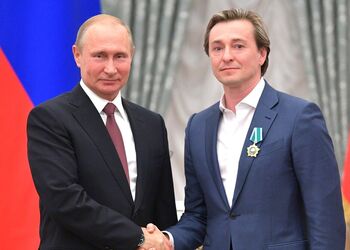 Путинист Безруков принес Путину ворованную у Украины идею 'Культурного десанта' и получил циничный ответ