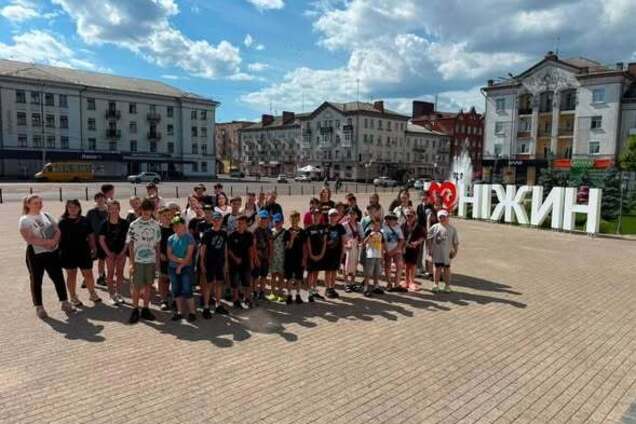 Из Киева в Карпаты отправилась группа из 110 детей