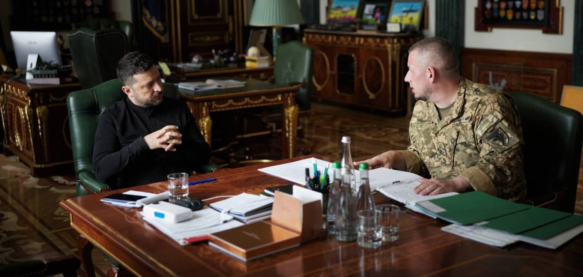 Володимир Зеленський заслухав доповідь заступника керівника ОП Павла Паліси
