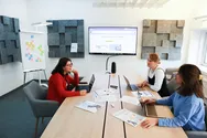 'Як згадую шкільні часи в Україні, волосся дибки стає': освітяни поскаржилися на 'серпентарій' і токсичність учителів