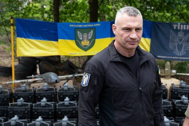 Крайне необходимая помощь: Кличко передал защитникам Украины на фронт еще 1602 БпЛА от Киева