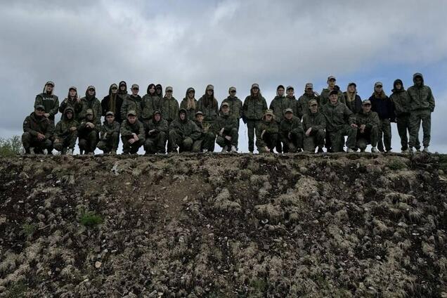 Оккупанты вывезли детей из Донецкой области на Сахалин для военной подготовки: всплыли подробности. Фото